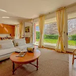 Aspromonte Lakeside - Garden Retreat Apartmán