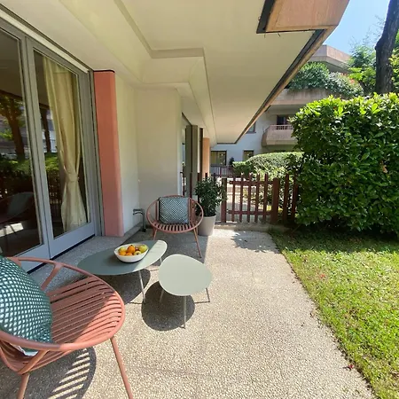 Aspromonte Lakeside - Garden Retreat 레코