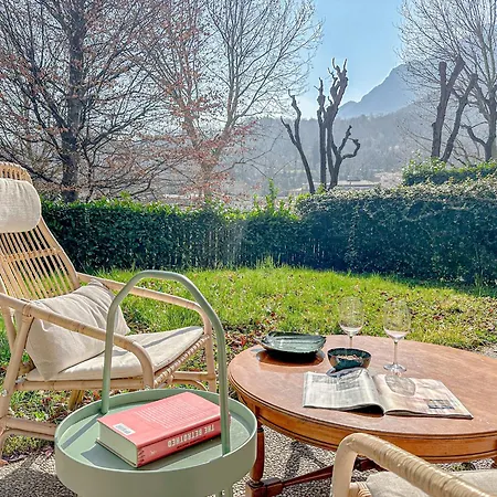 Apartment Aspromonte Lakeside - Garden Retreat