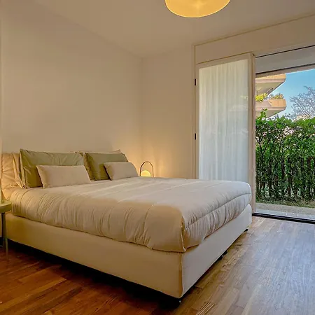 Aspromonte Lakeside - Garden Retreat Apartment