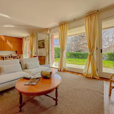 Aspromonte Lakeside - Garden Retreat Apartment