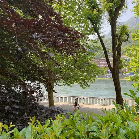 Aspromonte Lakeside - Garden Retreat شقة ليكو