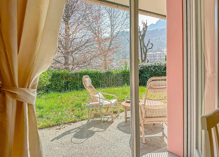 Διαμέρισμα Aspromonte Lakeside - Garden Retreat