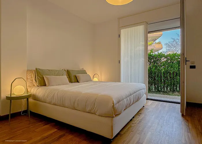 Aspromonte Lakeside - Garden Retreat Daire