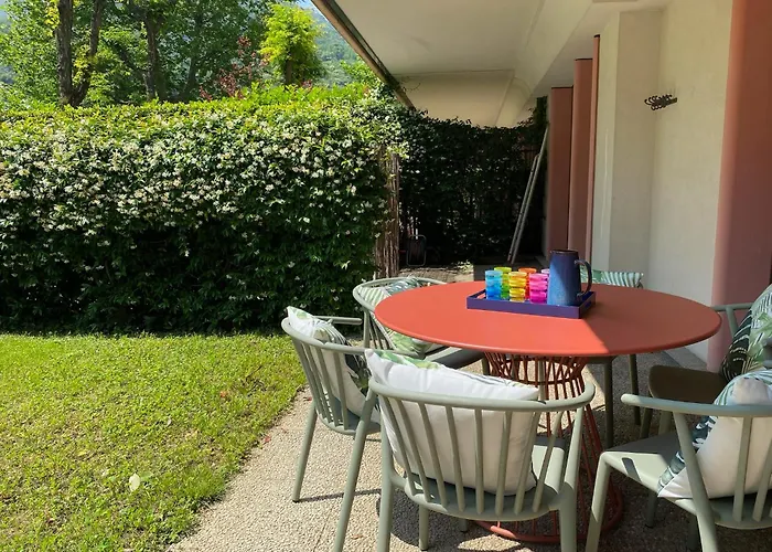 Aspromonte Lakeside - Garden Retreat