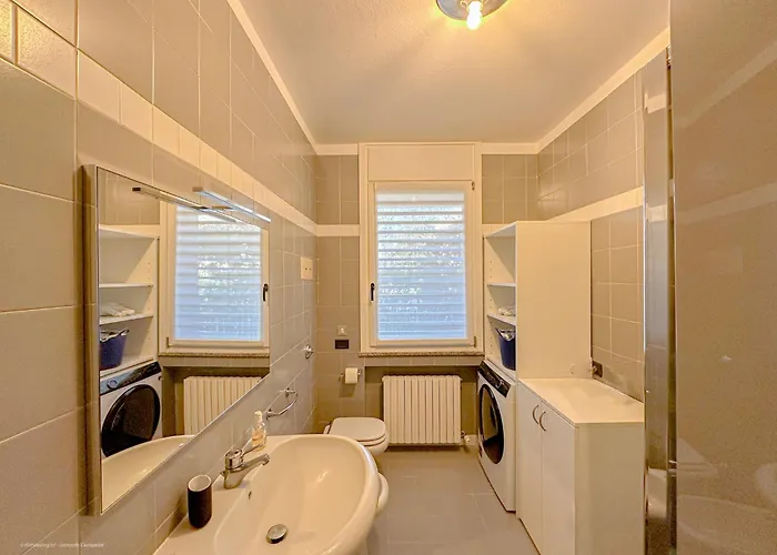 Aspromonte Lakeside - Garden Retreat