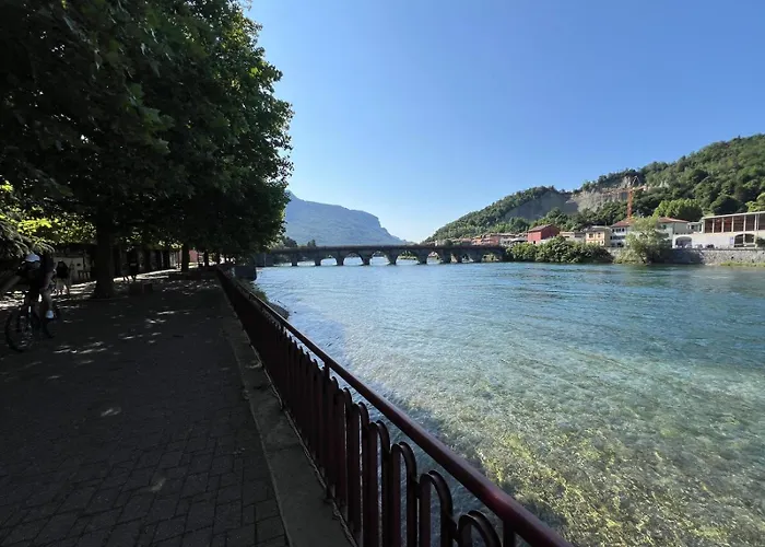 Aspromonte Lakeside - Garden Retreat Apartment Lecco